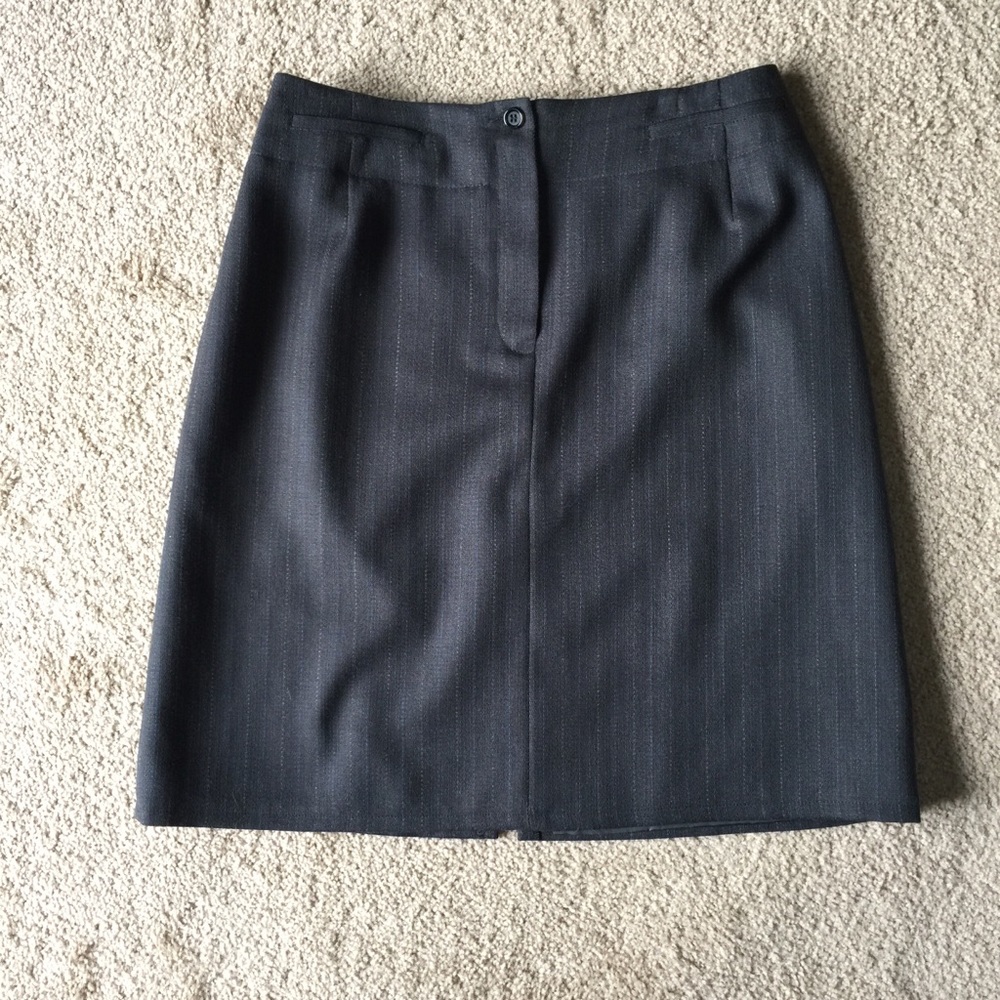 Harve Bernard Lined Gray Wool Skirt Size 10 EUC
